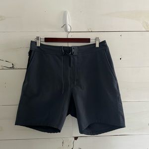 STEEL BLUE TEN THOUSAND FOUNDATION SHORTS. MEDIUM.
